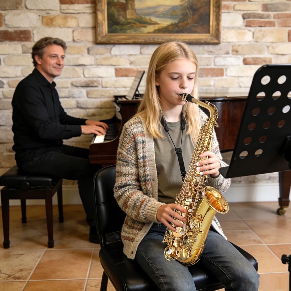 Alto Saxophone with Case & 10 Reeds D516